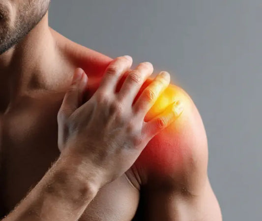 Flat-lay of broccoli sprouts, blackcurrant capsules, omega-3 and turmeric ingredients representing anti inflammatory supplement options in NZ.