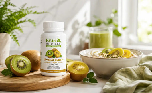 NZ-grown gold and green kiwifruit with Kiwi Superfoods prebiotic and enzyme capsules